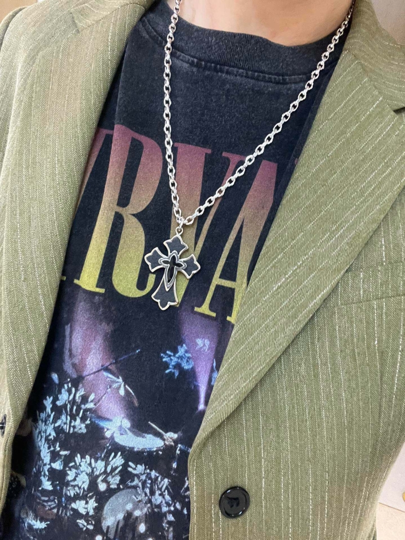 Gvc*1 necklaces